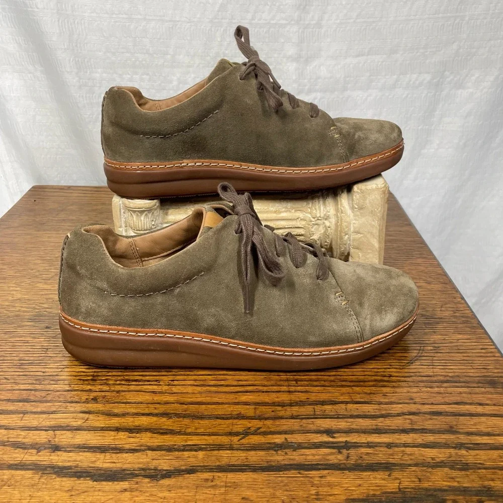 Clarks Artisan Olive Green Suede Lace Up Oxfords Shoes Womens 9W 26128031 *READ